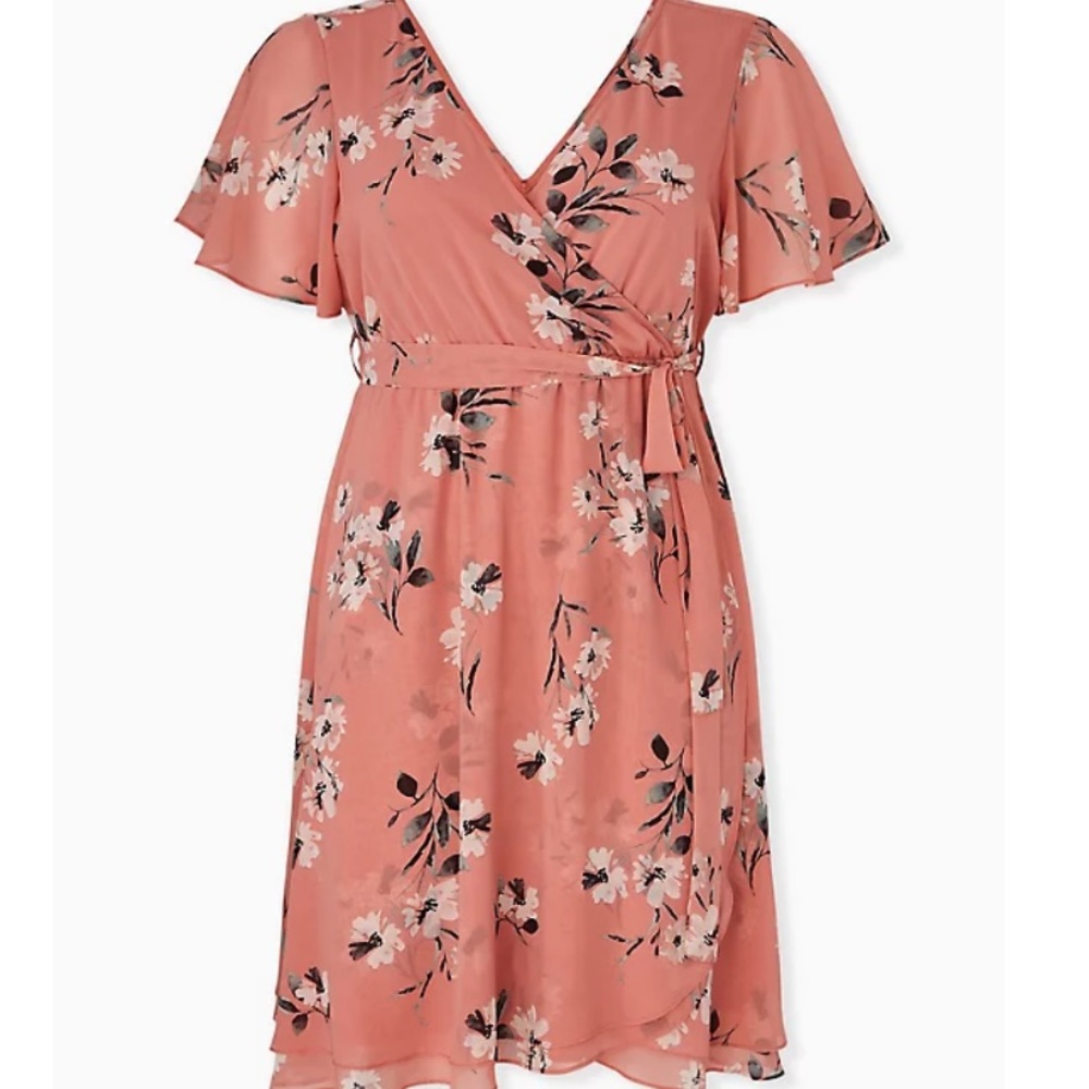 Torrid dress size 1. 14/16 NWT